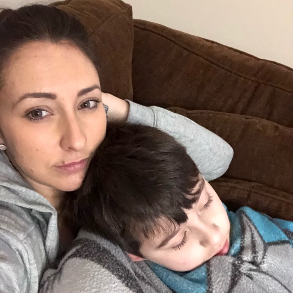 Meet your Posher, Justine - Picture 1 of 1